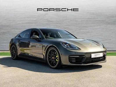 Usado Porsche Panamera Platinum Edition 456 HP (335 kW) 2023 Verde Citadino