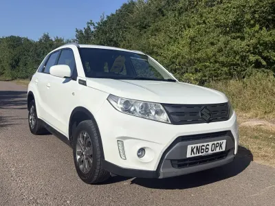 Used Suzuki Vitara SZ4 120 HP (88 kW) 2016 White SUV