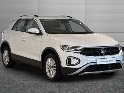 Used VW T-Roc Life 110 HP (80 kW) 2023 White SUV