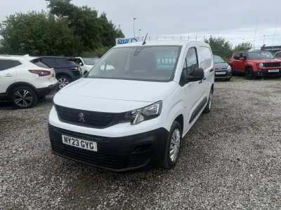 Used Peugeot Partner 131 HP (96 kW) 2023 White MPV