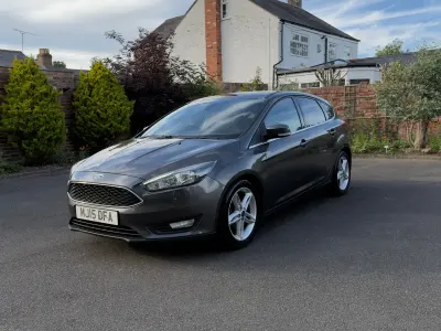 Used Ford Focus Zetec 2015 Grey Hatchback