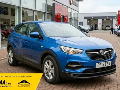Used Vauxhall Grandland X S 130 HP (95 kW) 2018 Blue SUV