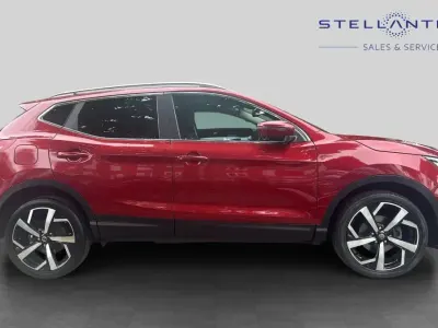Used Nissan Qashqai S 158 HP (116 kW) 2019 Red SUV