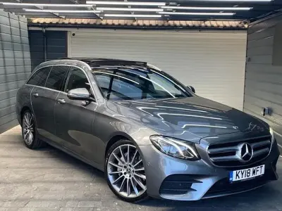 Begagnad Mercedes E220 AMG Line Premium 194 HK (142 kW) 2018 Grå Kombi