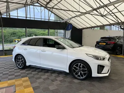 Used Kia Ceed GT-Line 134 HP (98 kW) 2020 White Hatchback