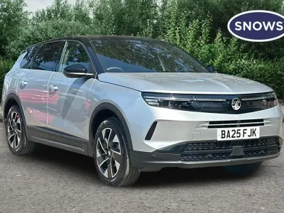 Used Vauxhall Grandland X Ultimate 145 HP (106 kW) 2025 Silver SUV