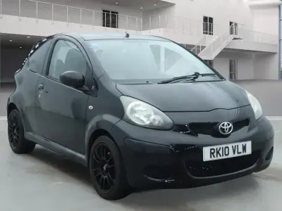 Gebraucht Toyota Aygo 2010 Schwarz Kleinwagen