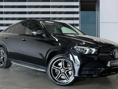 Begagnad Mercedes GLE400 AMG Line Premium Plus 330 HK (242 kW) 2022 Svart Sportkupé