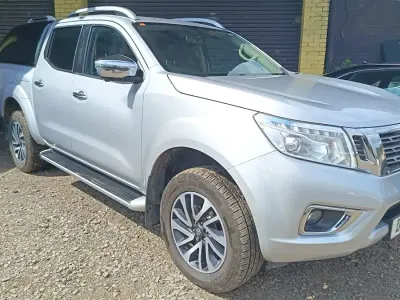 Used Nissan Navara Tekna 190 HP (139 kW) 2019 Silver Pickup