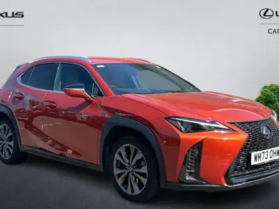 Usado Lexus UX 250h Sport Design Packet 184 CV (135 kW) 2024 SUV