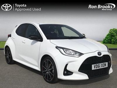 Used Toyota Yaris Hybrid Sport 2023 White Hatchback