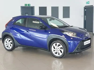 Used Toyota Aygo X PURE 72 HP (52 kW) 2024 Blue SUV
