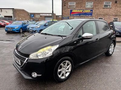 Used Peugeot 208 Style 82 HP (60 kW) 2015 Black Hatchback