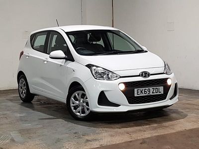 Used Hyundai i10 SE 66 HP (48 kW) 2019 White Hatchback