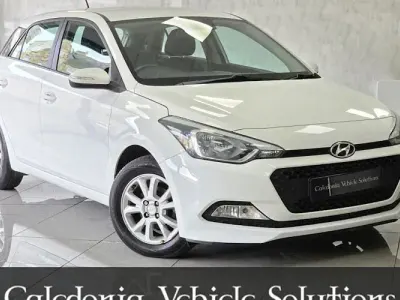 Used Hyundai i20 SE 84 HP (61 kW) 2017 White Hatchback