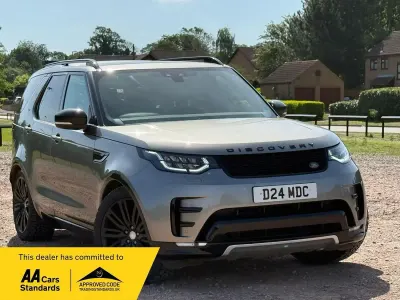 Usado Land Rover Discovery 5 HSE 300 CV (220 kW) 2018 Plateado SUV