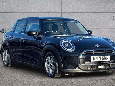 Black Used 2021 Mini Cooper Classic Hatchback | £15,990 (A bit pricey)