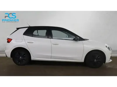 Used Skoda Fabia Colour Edition 79 HP (58 kW) 2023 White Hatchback