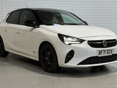 Used Vauxhall Corsa 100 HP (73 kW) 2021 White Hatchback