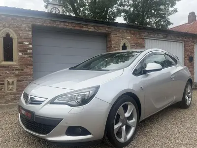 Used Vauxhall Astra GTC SRi 2011 Silver Coupe