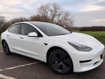 Black Used 2022 Tesla Model 3 RWD Sedan | £19,990 (Fair price)