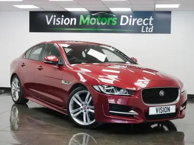 Used Jaguar XE R-Sport 180 HP (132 kW) 2017 Red Sedan