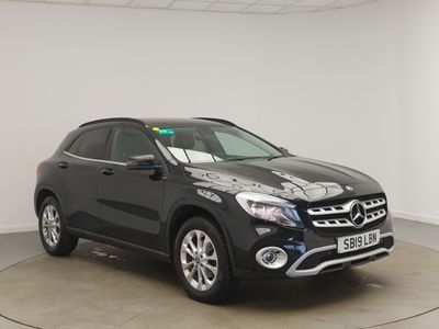 Mercedes GLA200