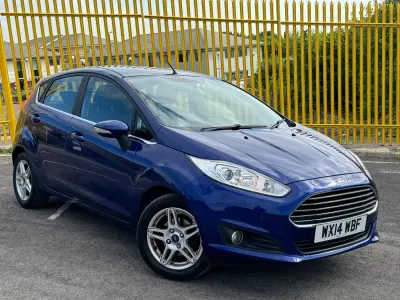 Usado Ford Fiesta Zetec 2014 Azul Citadino