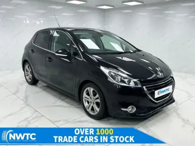 Used Peugeot 208 2015 Black Hatchback