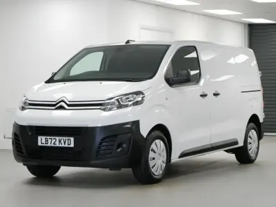Usado Citroën Dispatch 145 CV (106 kW) 2023 Blanco Monovolumen