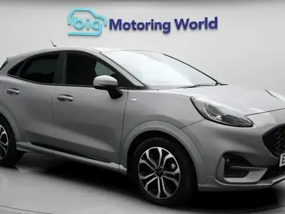 Usado Ford Puma ST-Line 125 HP (91 kW) 2023 Prateado SUV