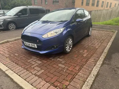 Used Ford Fiesta Zetec 2015 Blue Hatchback