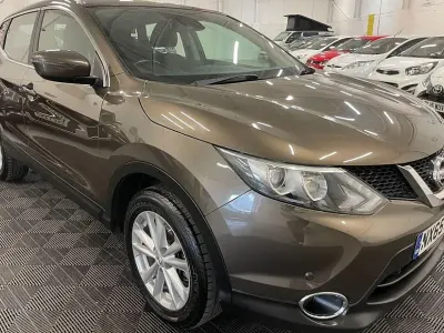 Used Nissan Qashqai Acenta 110 HP (80 kW) 2015 Beige SUV
