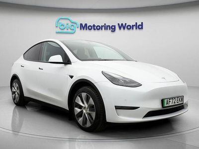 White Used 2022 Tesla Model Y Long Range AWD SUV | £20,900 (Fair price)