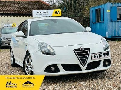 Used Alfa Romeo Giulietta Sprint 150 HP (110 kW) 2016 White Hatchback