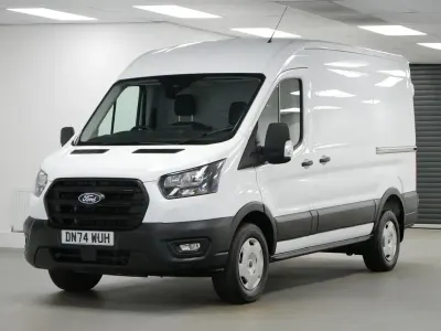 Usado Ford Transit Trend 130 CV (95 kW) 2024 Blanco Van