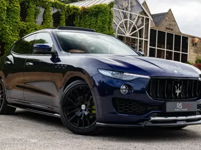 Used Maserati Levante GranLusso 275 HP (202 kW) 2017 Blue SUV