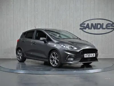 Käytetty Ford Fiesta ST-Line 125 HP (91 kW) 2020 Harmaa Viistoperä