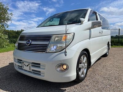 Used Nissan Elgrand 2009 White MPV