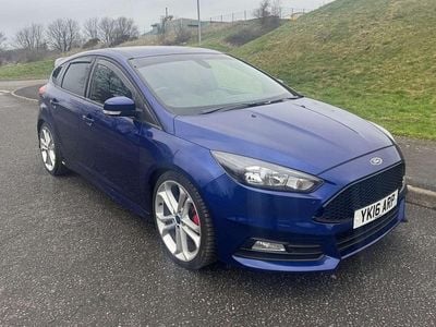 Used Ford Focus ST 2016 Blue Hatchback