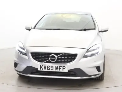 Used Volvo V40 R-Design 150 HP (110 kW) 2019 Silver Hatchback