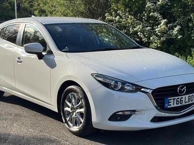 Begagnad Mazda 3 120 HK (88 kW) 2017 Vit Halvkombi
