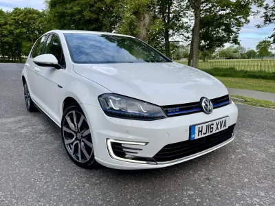Used VW Golf VII GTE 204 HP (150 kW) 2016 White Hatchback