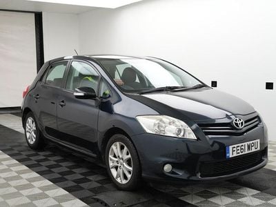 Grey Used 2011 Toyota Auris Hatchback | £3,195 (Fair price)