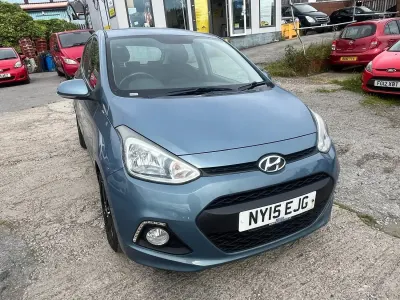 Used Hyundai i10 Premium 87 HP (63 kW) 2015 Blue Hatchback