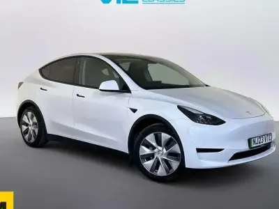 Used Tesla Model Y Standard Range 219 kW (299 HP) 2023 White SUV