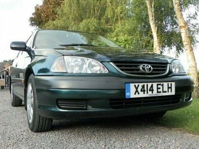 Used Toyota Avensis 147 HP (108 kW) 2001 Hatchback