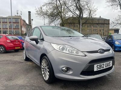 Used Ford Fiesta Titanium 96 HP (70 kW) 2012 Silver Hatchback