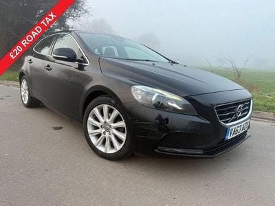 Black Used 2014 Volvo V40 SE Lux Hatchback | £6,495 (Fair price)