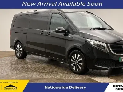 Usado Mercedes EQV300 110 kW (150 HP) 2021 Preto Monovolume